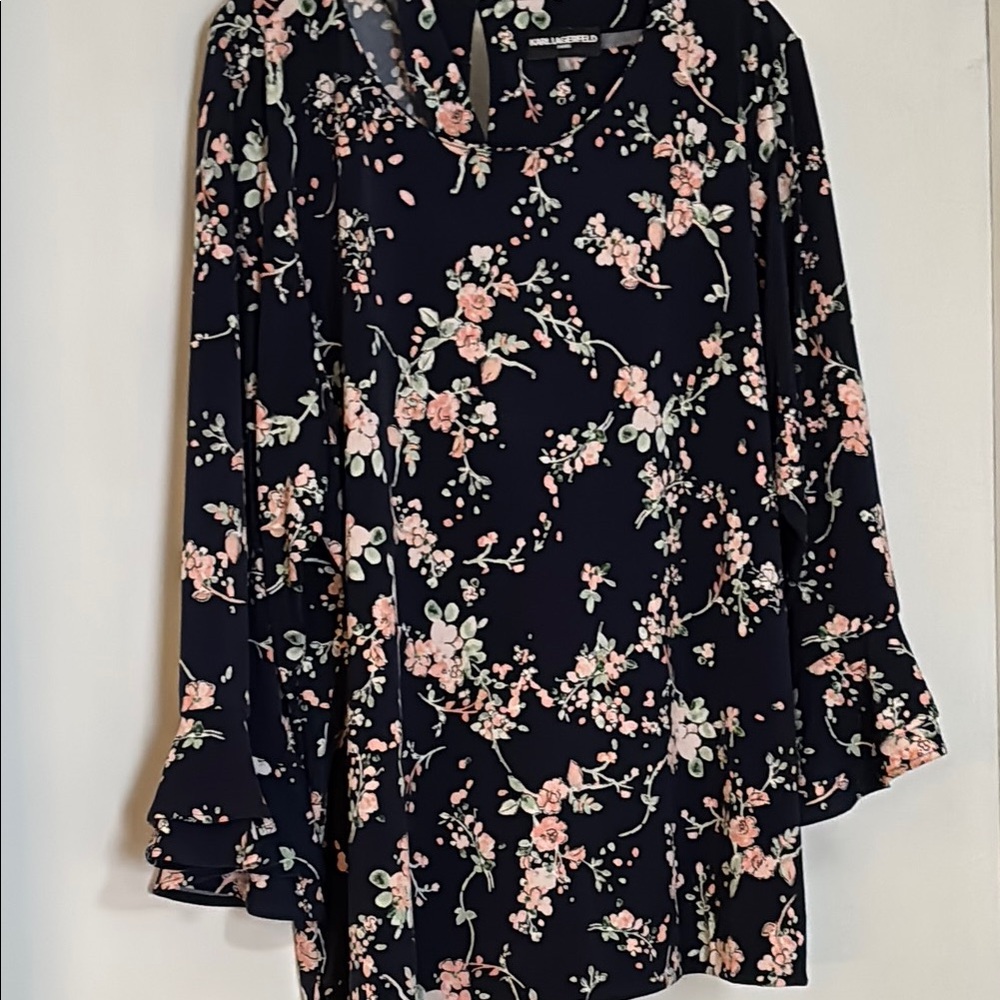 Karl Lagerfeld Elegant Floral Long Sleeve Top with ruffled bell sleeves 1x
